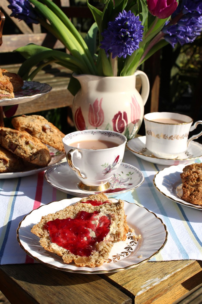 rhubarb ginger scones 11